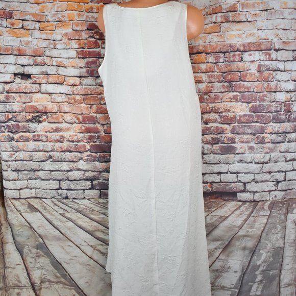 Jaclyn Smith Plus Sz 1X Long Nightgown Creme Sleeveless Floral Embossed - Picture 9 of 11